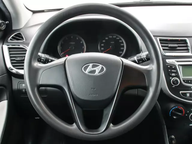 Hyundai Solaris 2010