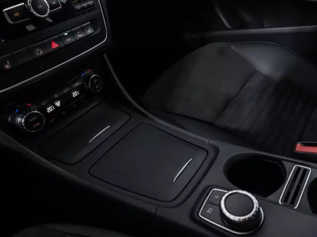 Mercedes-Benz CLA-Класс 2017