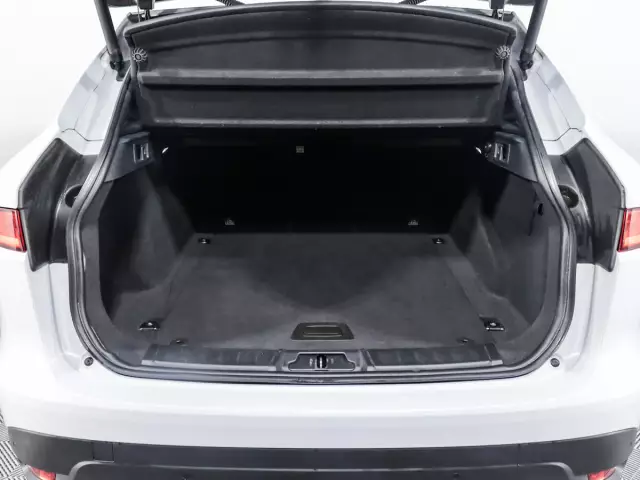 Jaguar F-Pace 2016