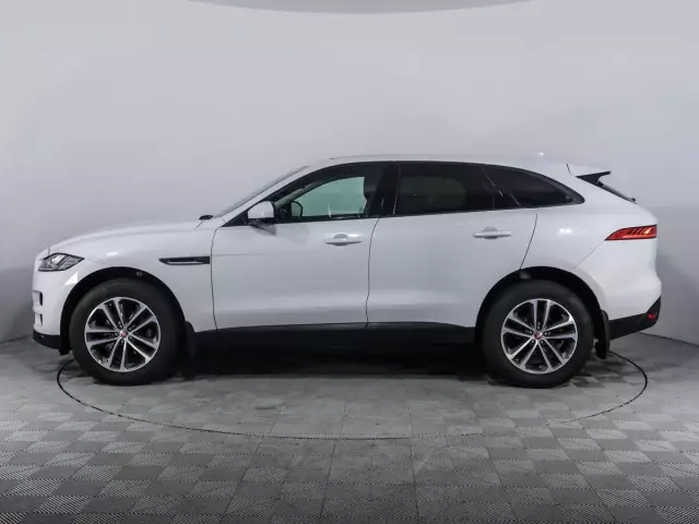 Jaguar F-Pace 2016