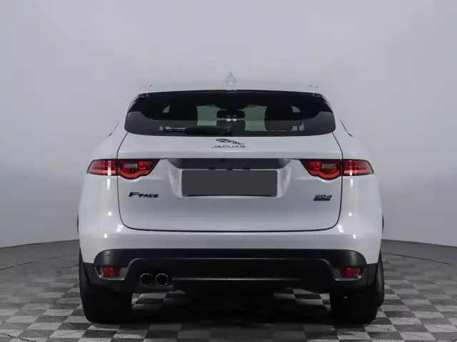 Jaguar F-Pace 2016