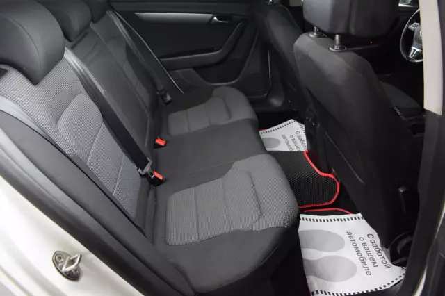 Volkswagen Passat 2012
