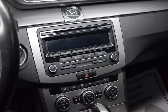 Volkswagen Passat 2012