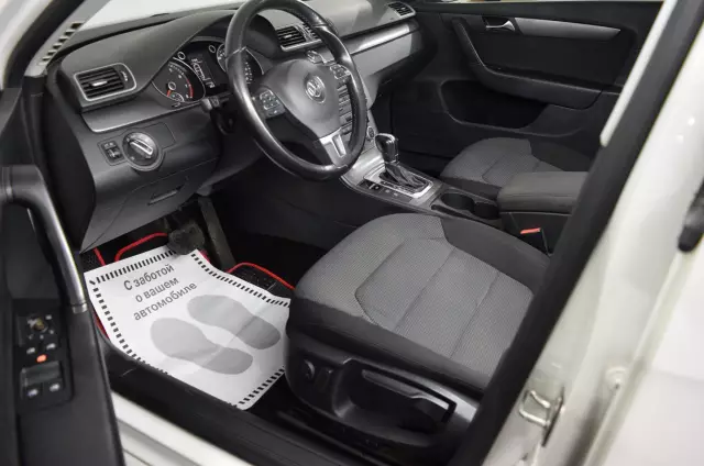 Volkswagen Passat 2012