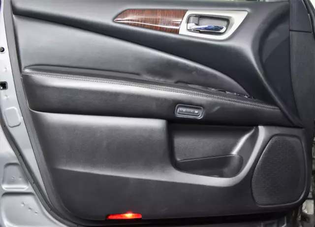 Nissan Pathfinder 2014