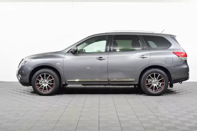 Nissan Pathfinder 2014