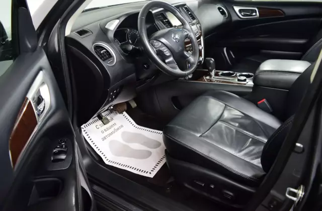 Nissan Pathfinder 2014