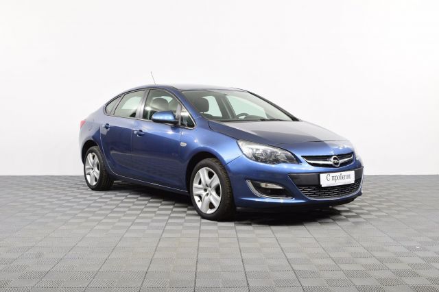 Opel Astra 2013