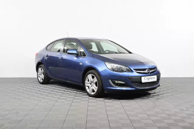 Opel Astra 2013