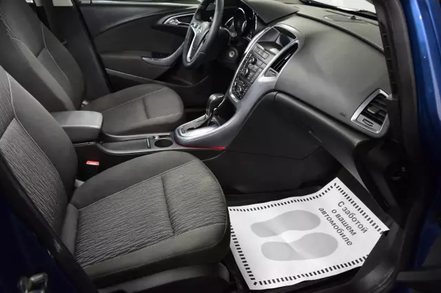 Opel Astra 2013