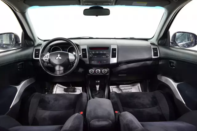 Mitsubishi Outlander 2010