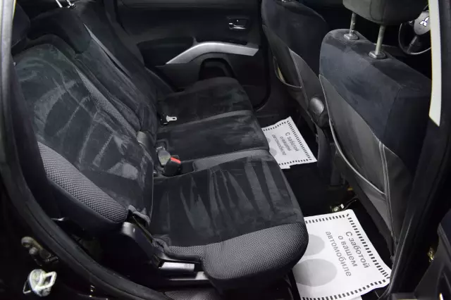 Mitsubishi Outlander 2010