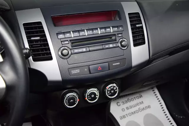 Mitsubishi Outlander 2010