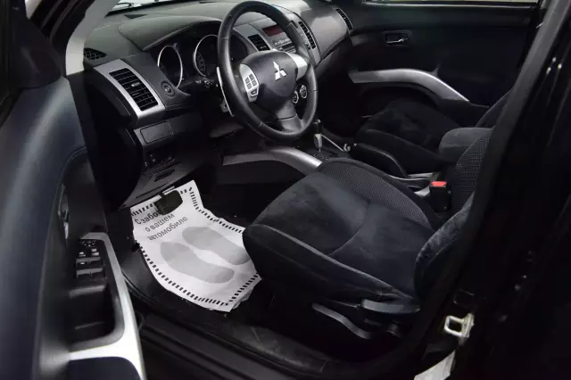 Mitsubishi Outlander 2010