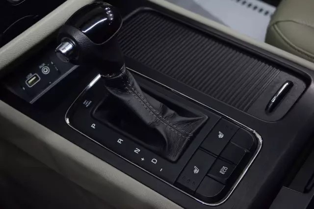 Kia Carnival 2016