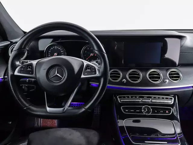 Mercedes-Benz E-Класс 2016