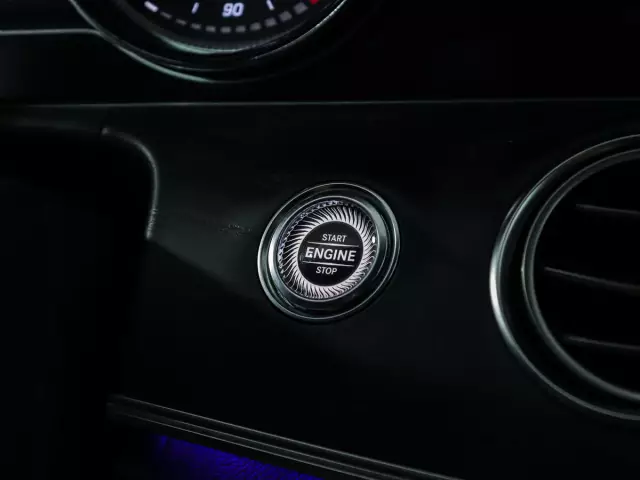 Mercedes-Benz E-Класс 2016