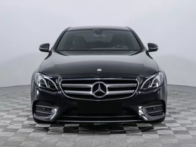 Mercedes-Benz E-Класс 2016