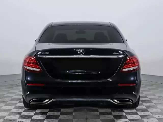 Mercedes-Benz E-Класс 2016