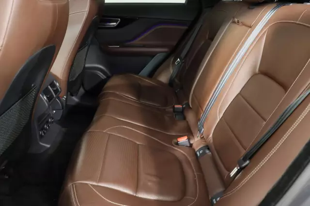 Jaguar F-Pace 2017