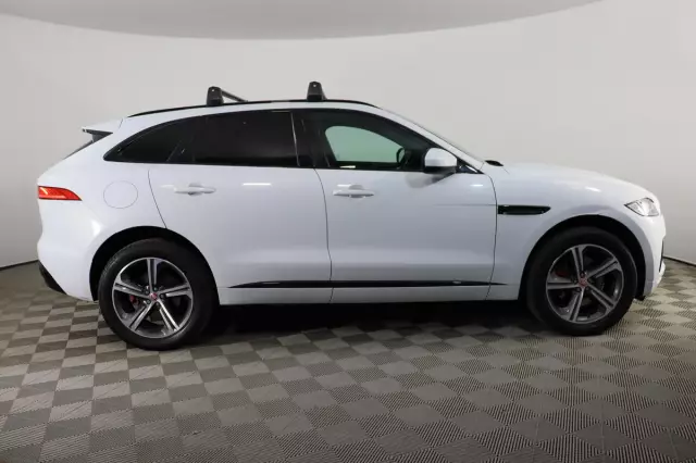 Jaguar F-Pace 2017