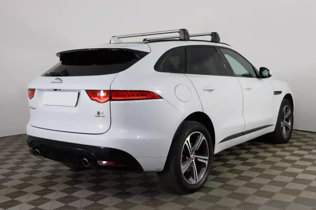 Jaguar F-Pace 2017