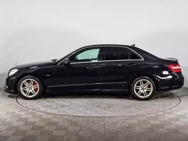 Mercedes-Benz E-Класс 2012