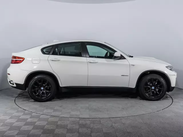 BMW X6 2012
