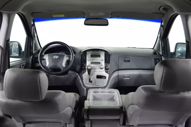 Hyundai Grand Starex 2011