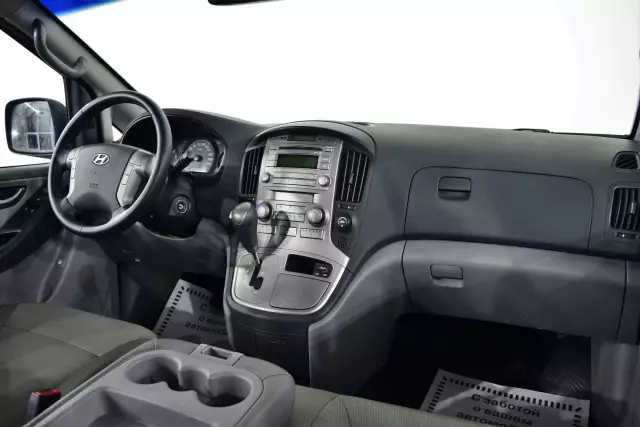 Hyundai Grand Starex 2011