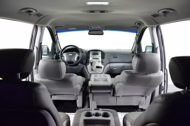 Hyundai Grand Starex 2011