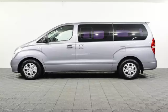 Hyundai Grand Starex 2011