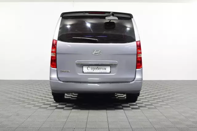 Hyundai Grand Starex 2011