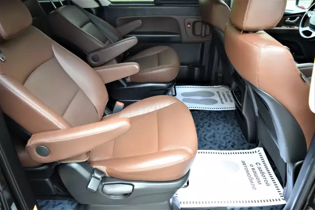 Hyundai Grand Starex 2019