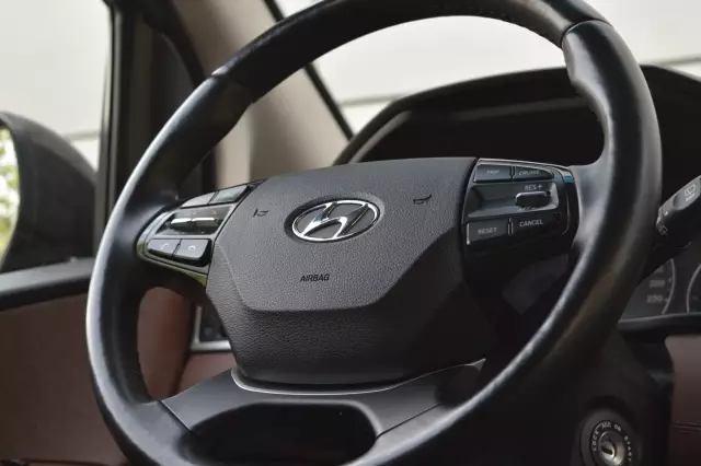 Hyundai Grand Starex 2019