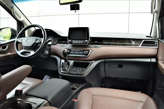 Hyundai Grand Starex 2019
