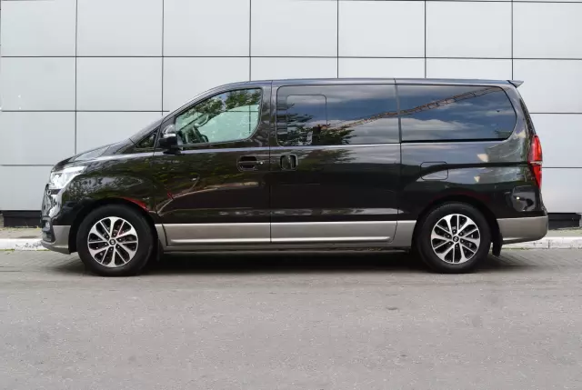 Hyundai Grand Starex 2019