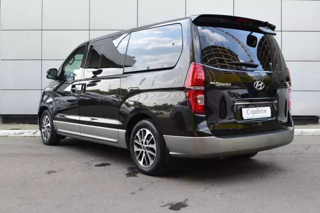 Hyundai Grand Starex 2019