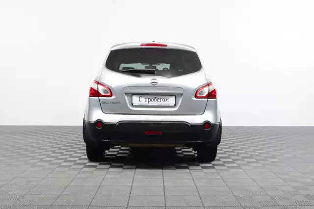 Nissan Qashqai+2 2011