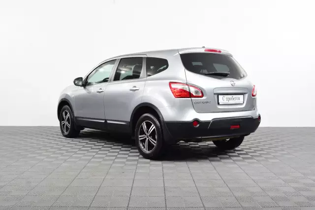 Nissan Qashqai+2 2011