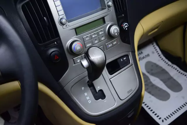 Hyundai Grand Starex 2010