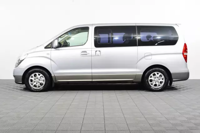 Hyundai Grand Starex 2010