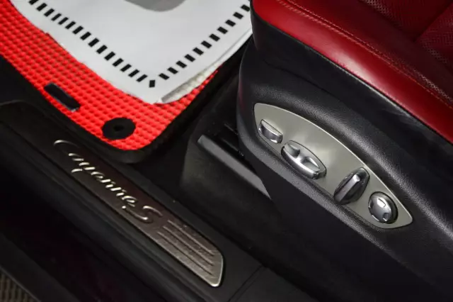 Porsche Cayenne 2014
