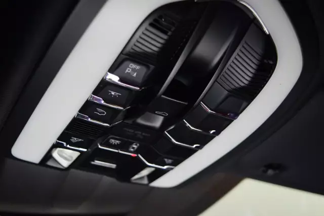 Porsche Cayenne 2014