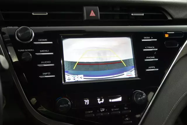 Toyota Camry 2018