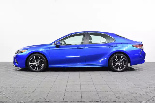 Toyota Camry 2018