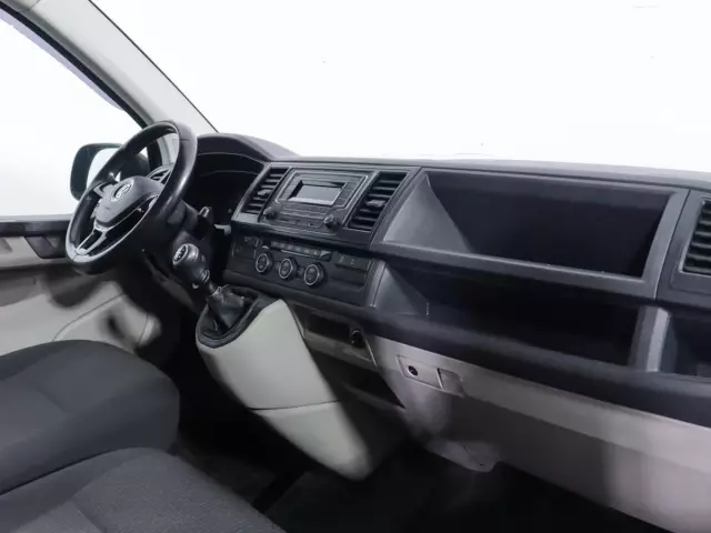 Volkswagen Caravelle 2015