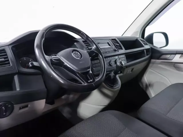 Volkswagen Caravelle 2015