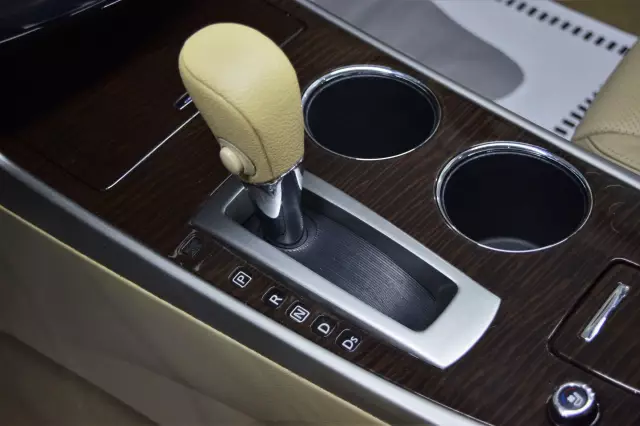 Nissan Teana 2015