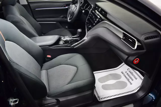 Toyota Camry 2019